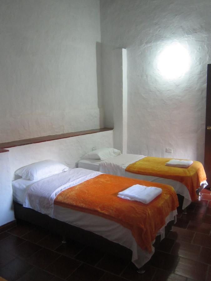 Hotel Central Graciela Валье-де-Сан-Хосе Экстерьер фото